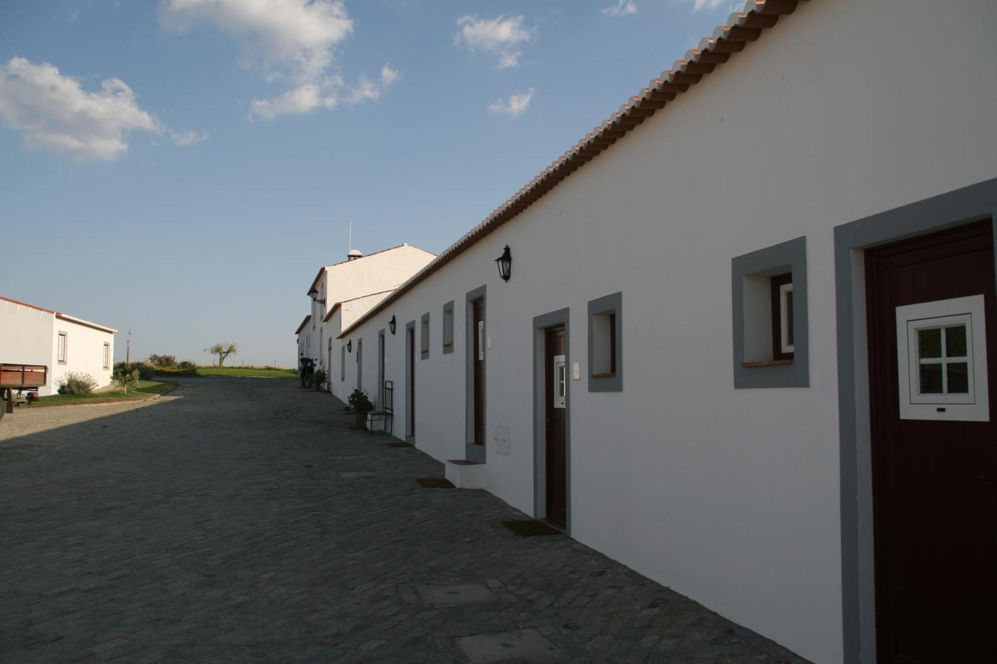 סרפה Monte Da Morena Agro-Turismo מראה חיצוני תמונה